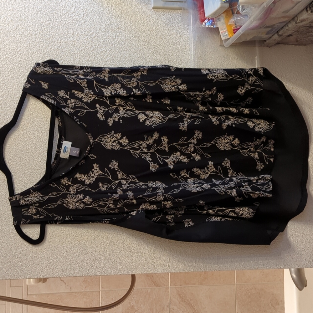 Black jersey front chiffon back branch and leaf pattern XL tank
